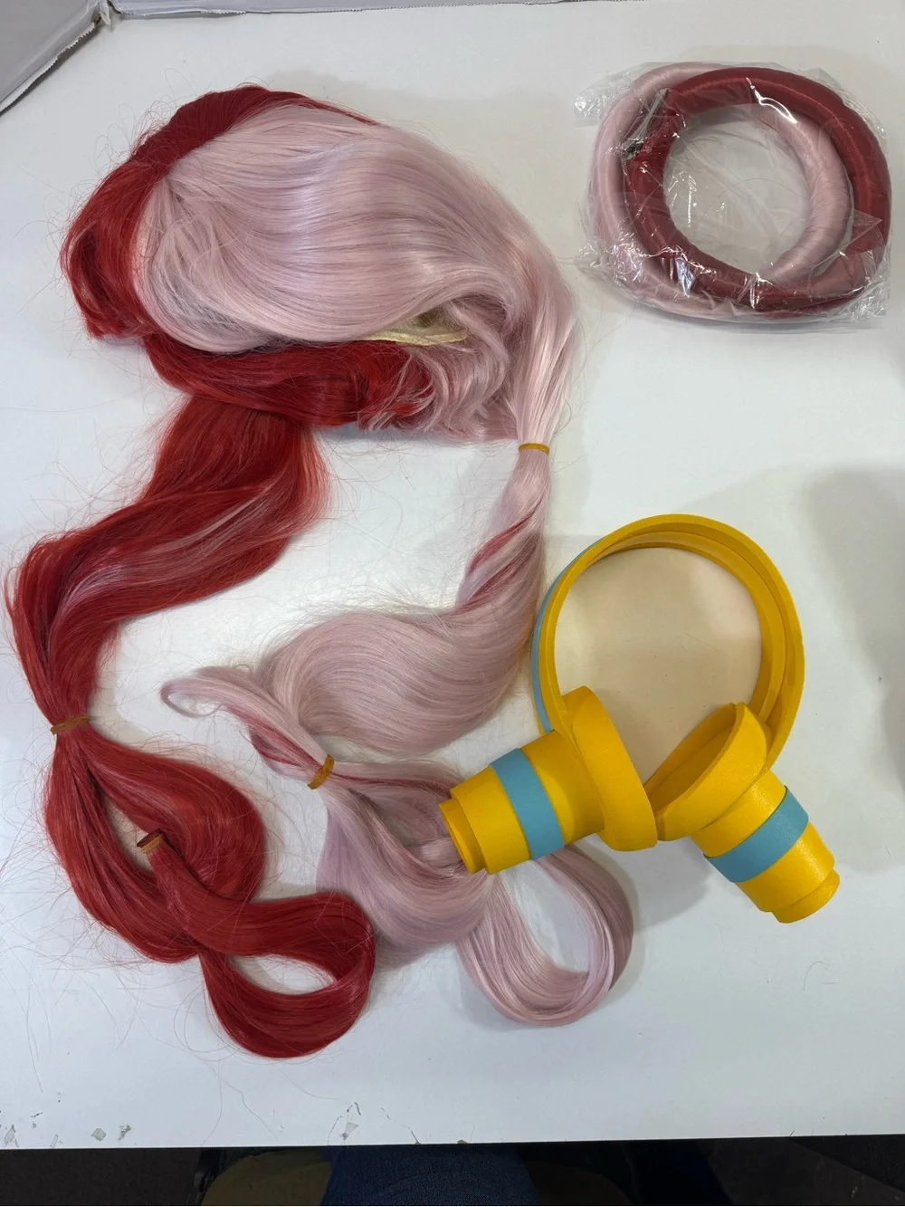 Uta one piece anime character Two-Tone Pink & Red Long wig - Picture 2 of 7